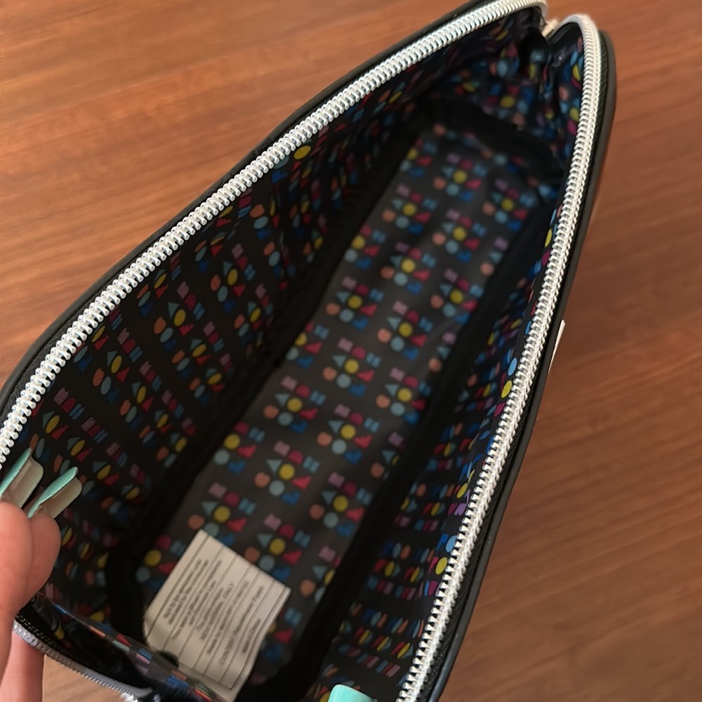 Makeup bag - Picture 2 of 3